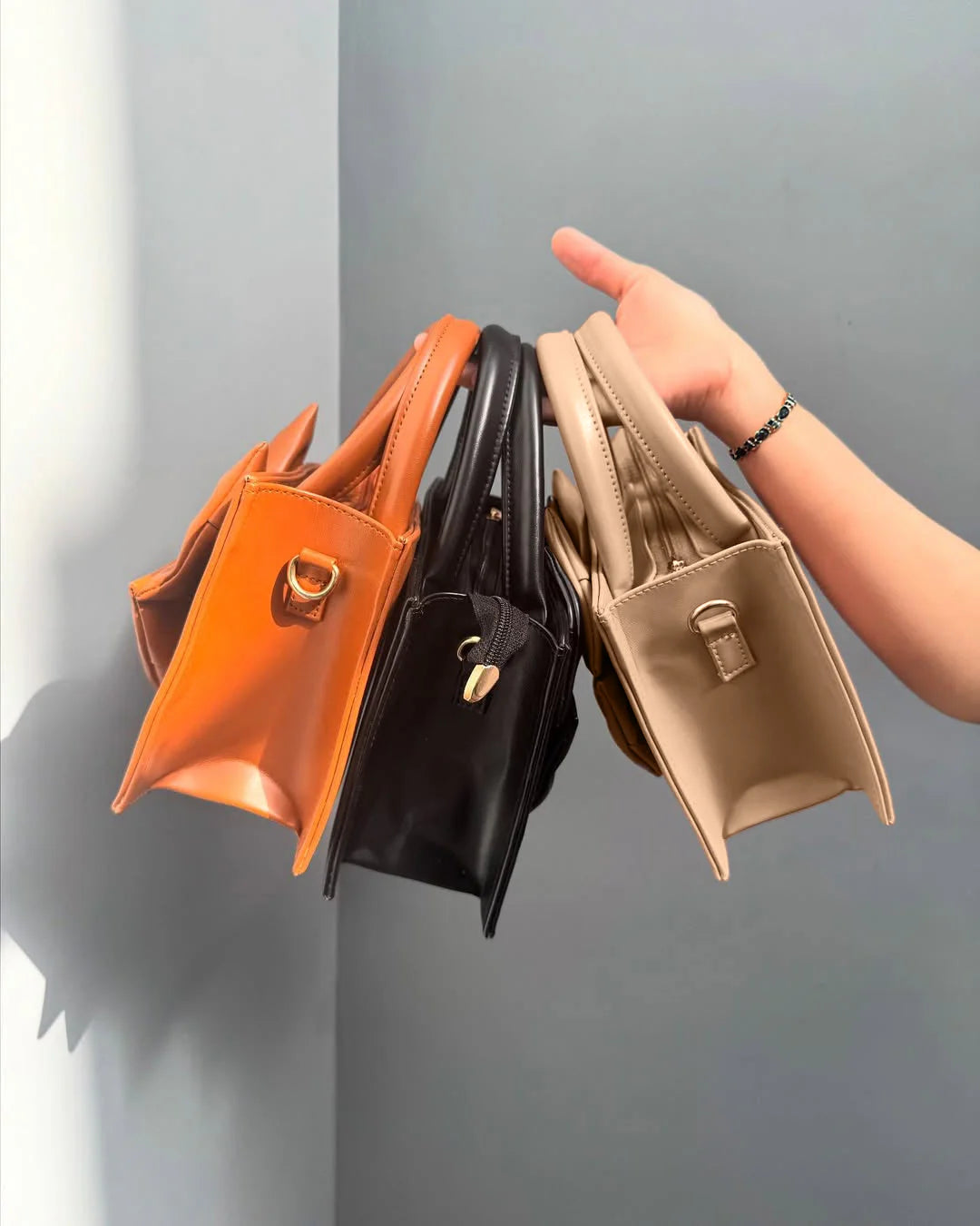Culture HandBag Gloss Bow Beige