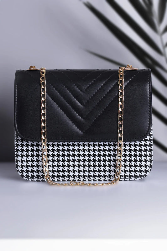 Culture Shoulder Bag ChevronFlap - Black