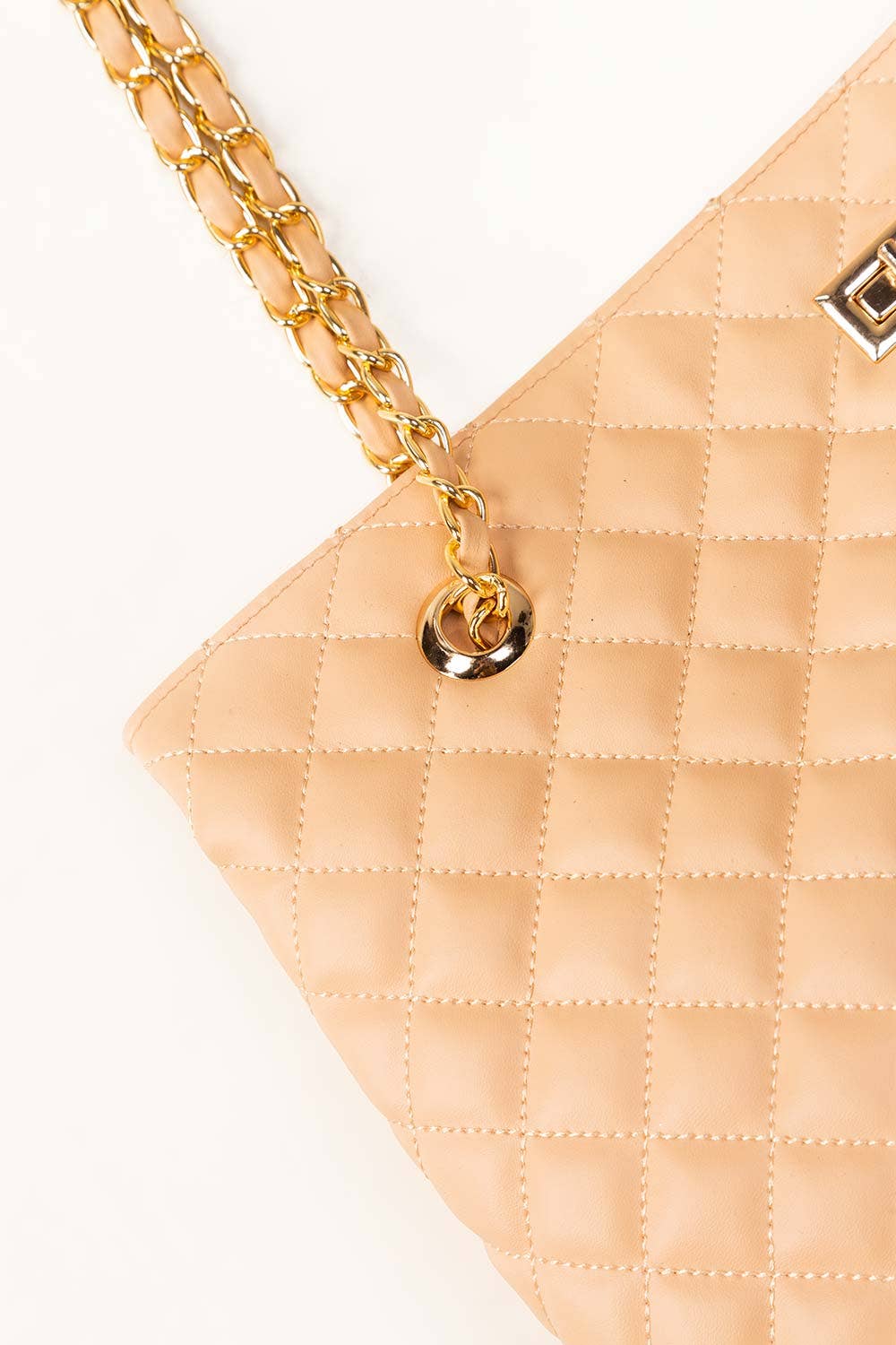 Gul Ahmed Tote Bag Lovers β Your Faves Are Now in Stock!