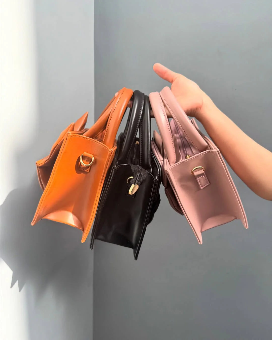 Culture HandBag Gloss Bow Black