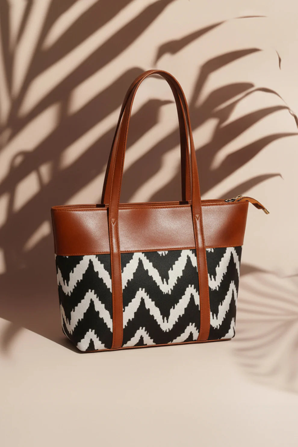 Culture - ZigWave Shoulder Canvas Bag - Brown